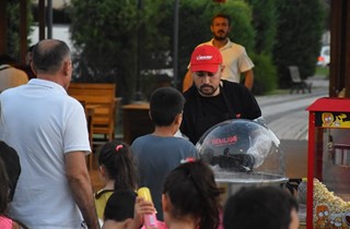 Gemlik’te Yaz Akşamları Keyifle Geçiyor